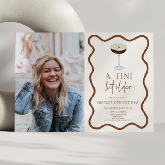 ちょっぴり年をとったエスプレッソマティーニ誕生日パーティー 招待状