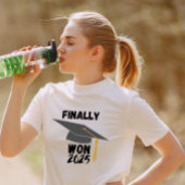 ついに卒業を勝ち取った Tシャツ