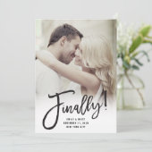 ついに カリグラフィー ブラシ スクリプト モダン シック フォト セーブザデート (スタンド正面)