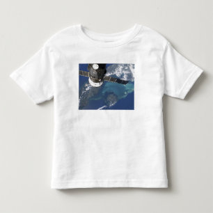 つながれた進歩22の宇宙船 トドラーTシャツ