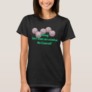 つなぎ服で再度包装されるビンゴ Tシャツ