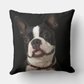 つばを持つボストン微笑のテリア クッション (裏面)