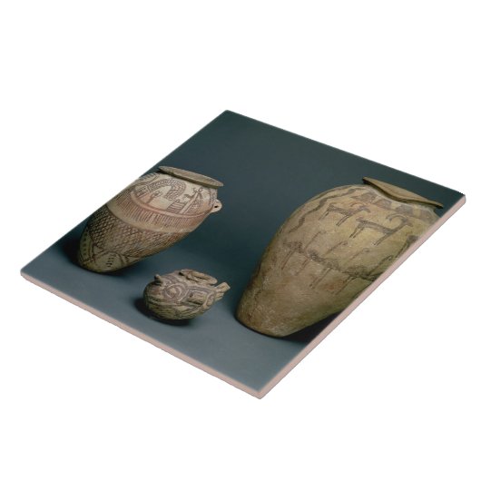 つぼは動物のさまざまなフリーズによって飾りました タイル (側面)