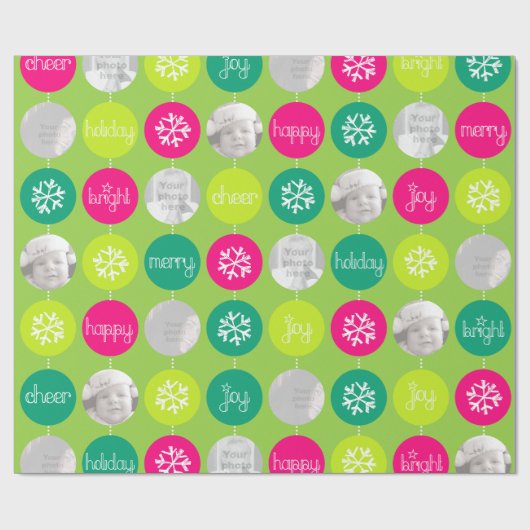 つまらないもの緑パターンクリスマスの家族写真 ラッピングペーパー (フラット)