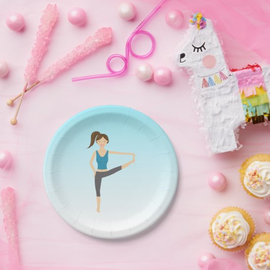 つま先のポーズに手を伸ばしたヨガガール ペーパープレート (パーティー)