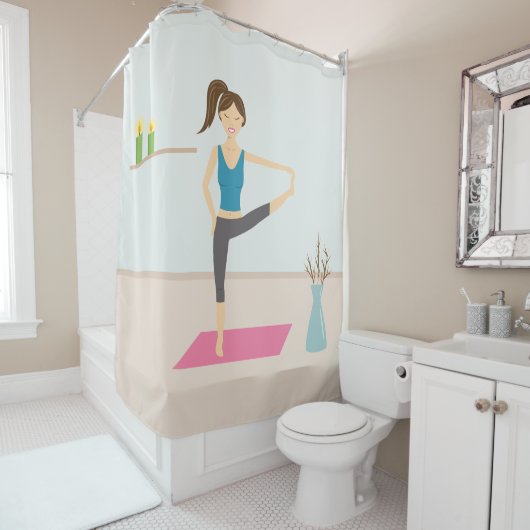 つま先のポーズに手を伸ばして可愛いヨガガガール シャワーカーテン (インサイチュ)