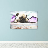 つま先を噛み切った後で無垢に見えるプグ キャンバスプリント (インサイチュ (ウッドフロア))