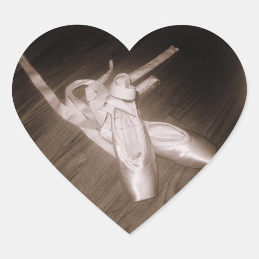 'つま先シューズ'ハートシール ハートシール (正面)