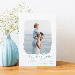 つや消し署名 |ハヌカー写真 シーズンカード<br><div class="desc">ハヌカー2021エレガントの挨拶のためのフォトカードと写真は、ペイモダンントブラシ付きフレームに縦向き写真またはポートレート向け写真を備えてユニークいる。「シャロム」は手書きの台本の下に現れ、その下にカスタムはハッピーハヌカーと書かれた休日の挨拶と家族の名前が書かれている。1年を上に追加して、思い出に残る仕上げを作成する。</div>