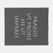 つらい思いをして フリースブランケット (正面(横))