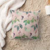 つる植物と果実オン動揺して赤面 クッション (ブランケット)