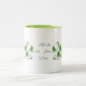 つる植物の聖なる書物、経典のマグで従って下さい ツートーンマグカップ (中央)