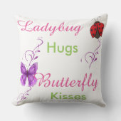 てんとう虫は蝶キスの枕を抱き締めます クッション (正面)