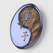 てんびん座と土のねずみ ラージ壁時計 (傾斜)