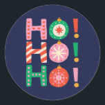 とおもしろいカラフルHO HO NAVY Blue Christmas ラウンドシール<br><div class="desc">ネイビーブルークリスマスギフトお洒落スタンプとカラフルHO HO HOスクリプト。</div>