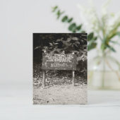 とげのある木の警告看板 ポストカード (スタンド正面)