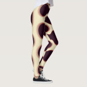 とげのある球形の形状、茶色の陰影のパターン。 レギンス (右)