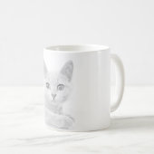 とってもキュートな子猫の肖像写真 コーヒーマグカップ (正面右)