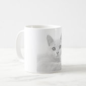 とってもキュートな子猫の肖像写真 コーヒーマグカップ (正面左)