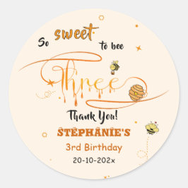 とってもスイートなお誕生日おめでとう　ハチのキュートな3歳の誕生日 ラウンドシール