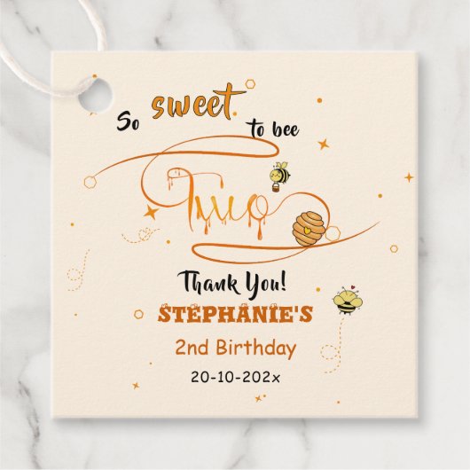 とってもスイート ツー キュート ハニー ハチ 2歳の誕生日 フェイバータグ (正面)