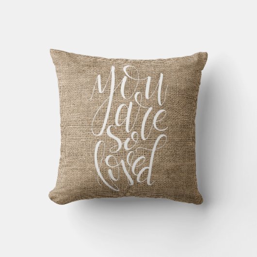 とても愛されているよ スロー枕 クッション (正面)