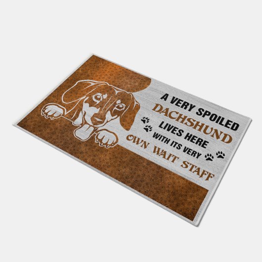. .とても甘やかされたダックスフントがここに住む ドアマット (アングル)