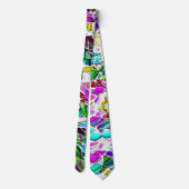 とても色とりどりの抽象的な形がミルク煮に浮かんでいる ネクタイ (裏面)