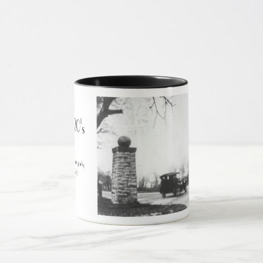 とどろく二十代のテーマのパーティの記念品 マグカップ (中央)