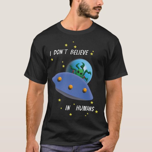 ~との宇宙船のエイリアンの3Dイラストレーション Tシャツ (正面)