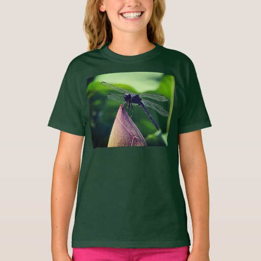 とんぼが優雅に止まる Tシャツ (正面)