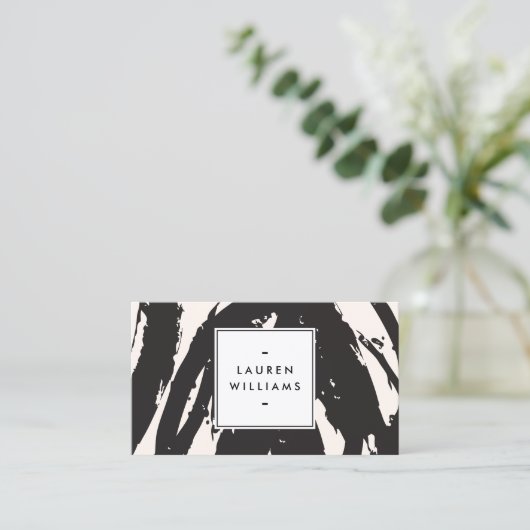 とエレガント抽象芸術の黒いブラシストローク 名刺 (スタンド正面)