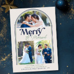 とメリーArch Photo Collage Christmas シーズンカード<br><div class="desc">レトロモダンと結婚した、新しいクリスマスの写真や写真の写真の3を保持するアーチ型の写真コラージュを持つホリデーフォト結婚カード。青とシンプル緑のアクセントを備えた自然インスパイアニュートラルなカラーパレット – すべてのあなたの色の選択にカスタマイズすることができます。懐かしさメリーいヴィンテージ文字と手書きスクリプタイポグラフィで手紙を書いた。簡単あなたの名前と挨拶でパーソナライズする，陽気な結婚したと応援のフル…私の初めてのクリスマスのフォトカ結婚したードコレクションを参照してさらにデザイン。</div>