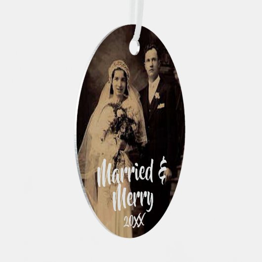 と結婚した写メリー真 メタルオーナメント (正面右)