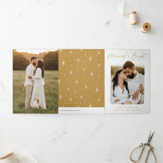 と結婚したBright金ゴールドスクリプト4写真 三つ折りクリスマスカード (外部)