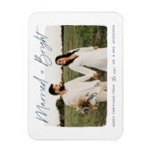 と結婚したBright Navy Script Photo マグネット (縦)