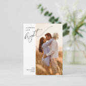 と結婚したBright, Script モダン Photo Holiday ポストカード (スタンド正面)