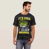 どこかでフィッシングタイム 面白い釣りデザイン Tシャツ (正面フル)