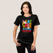 どこかで誰かの誕生日だからケーキを食べる トライブレンドTシャツ (正面全面)
