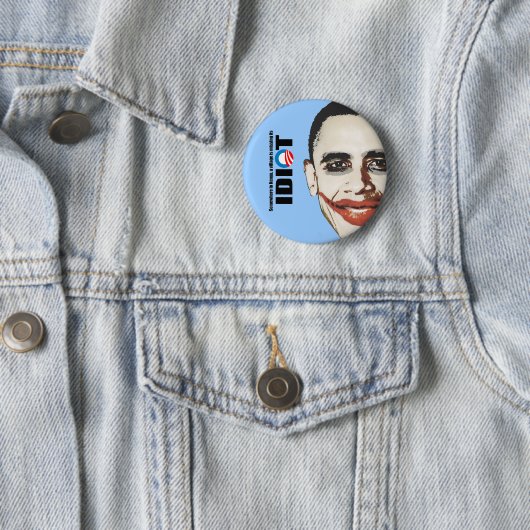 どこかにケニヤで村は馬鹿を恋しく思っています 缶バッジ (インサイチュ)