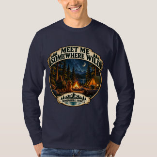 どこか荒野で会いましょう キャンプアドベンチャーTシャツ Tシャツ
