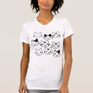 どこでも子猫の顔!!! Tシャツ
