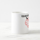 どこにいますか。 コーヒーマグカップ (中央)