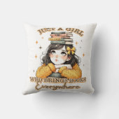 どこへでも本を持っていく女の子 クッション (裏面)