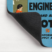 どちら？兵隊さん、それとも整備士 マウスパッド (コーナー)