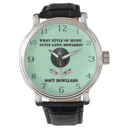どのスタイルの音楽が芝生のボウリングをする人、 クリケットの投手に合うか 腕時計