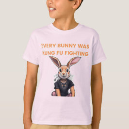 どのバニーもカンフー戦いだった Tシャツ