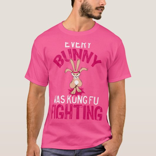 どのバニーもカンフー戦いだった Tシャツ (正面)
