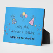 どの子供も誕生日に値する。採用、 フォトプラーク (側面)