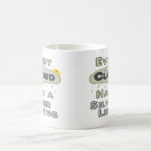 どの雲にも銀の裏地がある コーヒーマグカップ (中央)